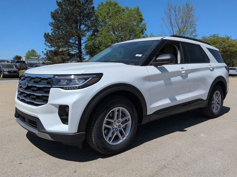 New 2026 Ford Explorer Active image 7