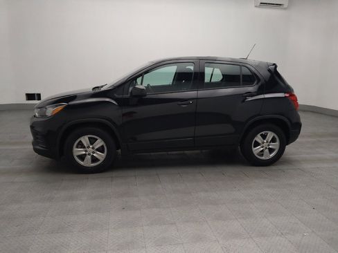Used 2020 Chevrolet Trax LS FWD image 2