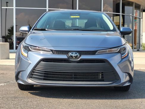 Used 2024 Toyota Corolla LE FWD image 3