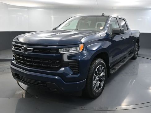 Used 2023 Chevrolet Silverado 1500 RST w/ Max Trailering Package AWD/4WD image 13