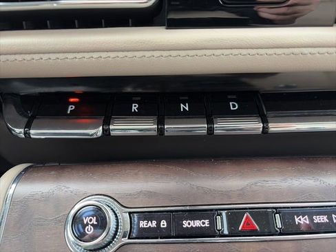 Used 2022 Lincoln Aviator Reserve w/ Class IV Trailer Tow Package image 21