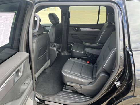 Used 2026 Buick Enclave Sport Touring w/ Super Cruise Package image 13