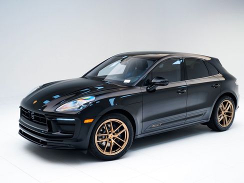 Certified 2026 Porsche Macan Turbo AWD/4WD image 1