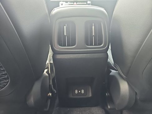 Certified 2025 Hyundai Tucson Limited FWD image 35