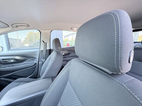 Used 2024 GMC Terrain SLE image 26