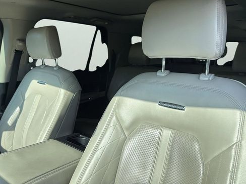 Used 2018 Ford Expedition Max Platinum image 7