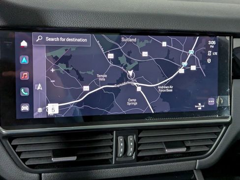 Used 2022 Porsche Cayenne Platinum Edition AWD/4WD image 20