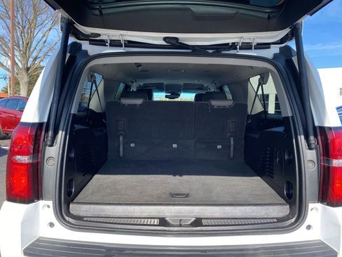 Used 2019 Chevrolet Suburban LT w/ Max Trailering Package image 16