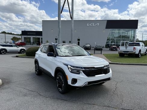 New 2026 Kia Seltos SX AWD/4WD image 3