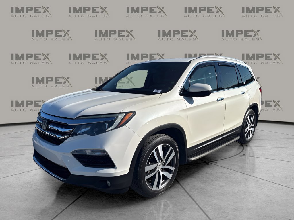 Used 2017 Honda Pilot Touring image 1
