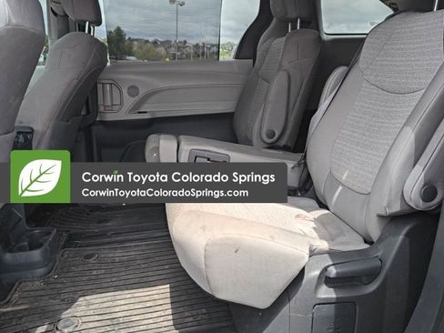 Used 2024 Toyota Sienna LE w/ LE Plus Package AWD/4WD image 11