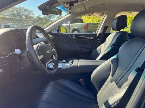 Used 2023 Genesis G80 2.5T image 7