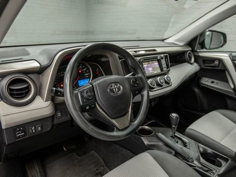 Used 2015 Toyota RAV4 LE image 16