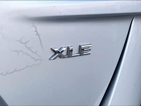 Used 2021 Toyota Prius Prime XLE FWD image 10