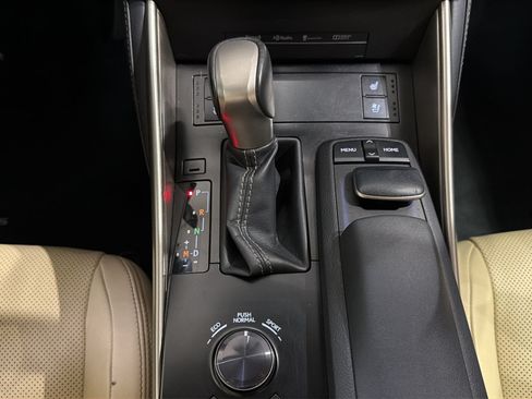 Used 2014 Lexus IS 350 w/ Luxury Package w/Brown Wood RWD image 27