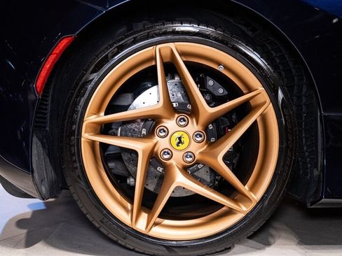 Used 2022 Ferrari F8 Tributo RWD image 12