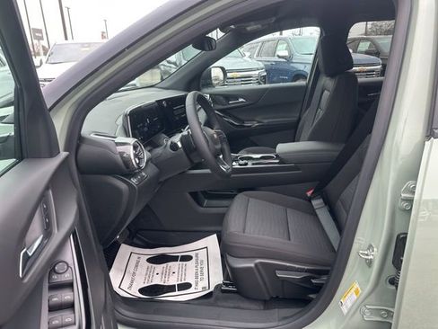 New 2026 Chevrolet Equinox LT w/ LPO, Floor Liner Package image 16