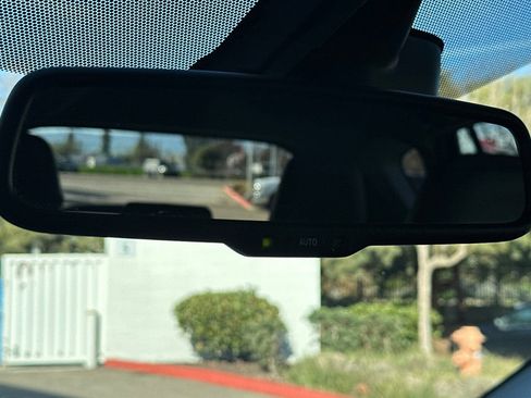 Used 2014 Toyota RAV4 Limited w/ Technology Package image 25