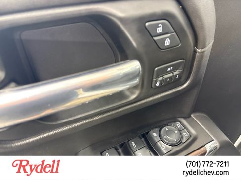 Used 2019 GMC Sierra 1500 SLT w/ SLT Premium Plus Package AWD/4WD image 11