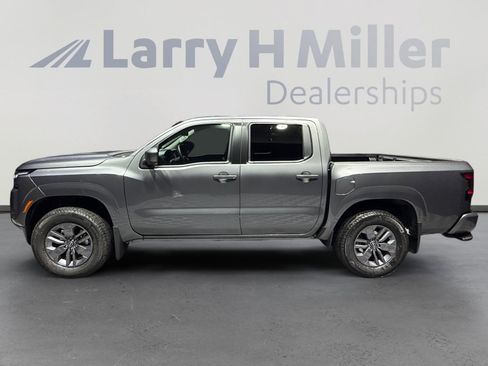 New 2026 Nissan Frontier SV w/ Tow Package AWD/4WD image 2