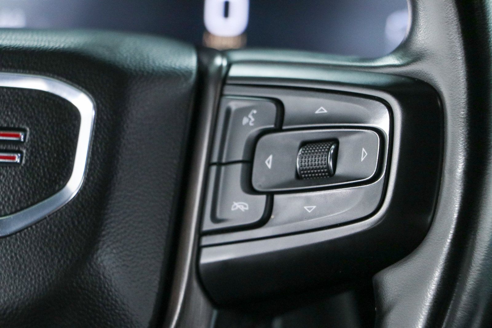 Used 2024 GMC Sierra 2500 AT4 AWD/4WD image 15