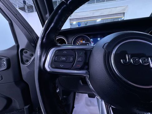 Used 2021 Jeep Gladiator Overland AWD/4WD image 20