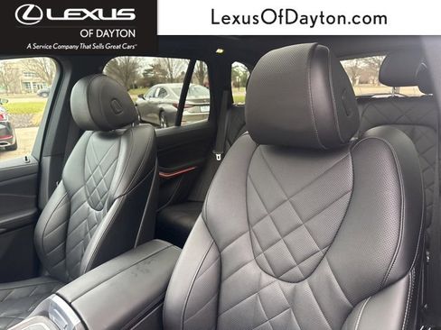 Used 2023 BMW X5 xDrive40i w/ Parking Assistance Package image 17