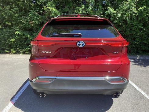 Certified 2023 Toyota Venza XLE AWD/4WD image 21