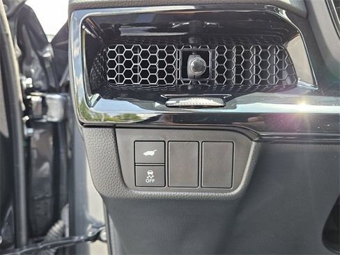 Used 2025 Honda CR-V EX-L image 29