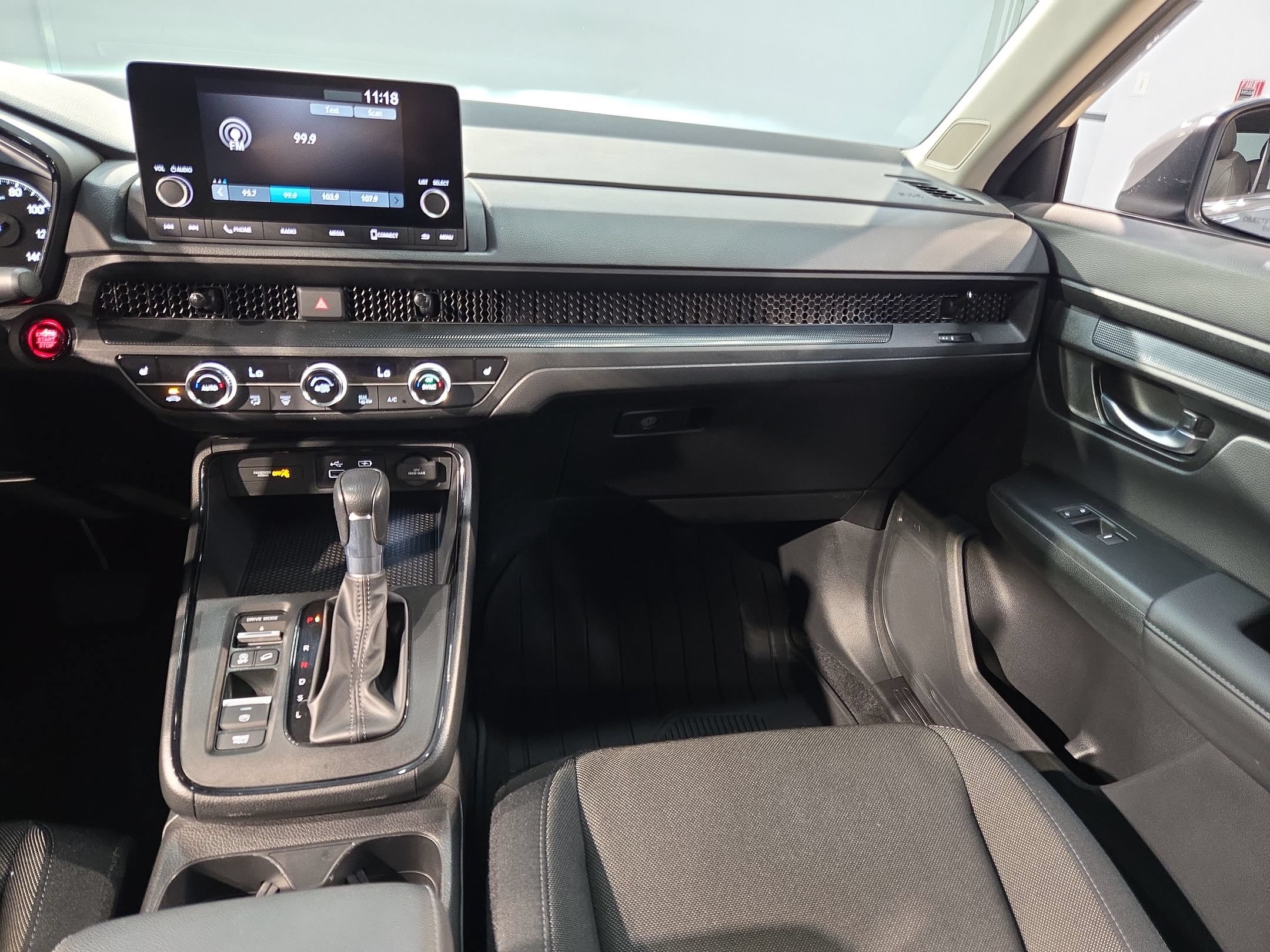 Used 2025 Honda CR-V EX image 11