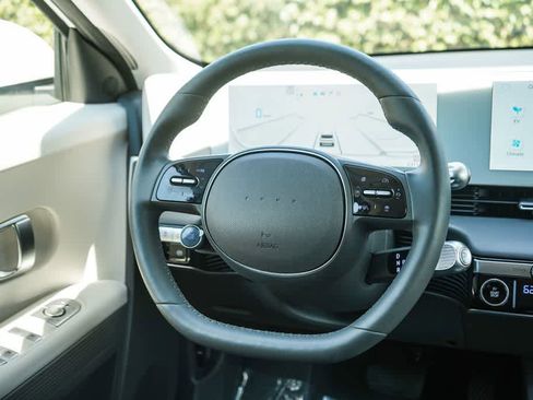 Certified 2024 Hyundai Ioniq 5 SEL RWD image 15