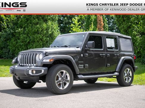 Used 2019 Jeep Wrangler Unlimited Sahara AWD/4WD image 1