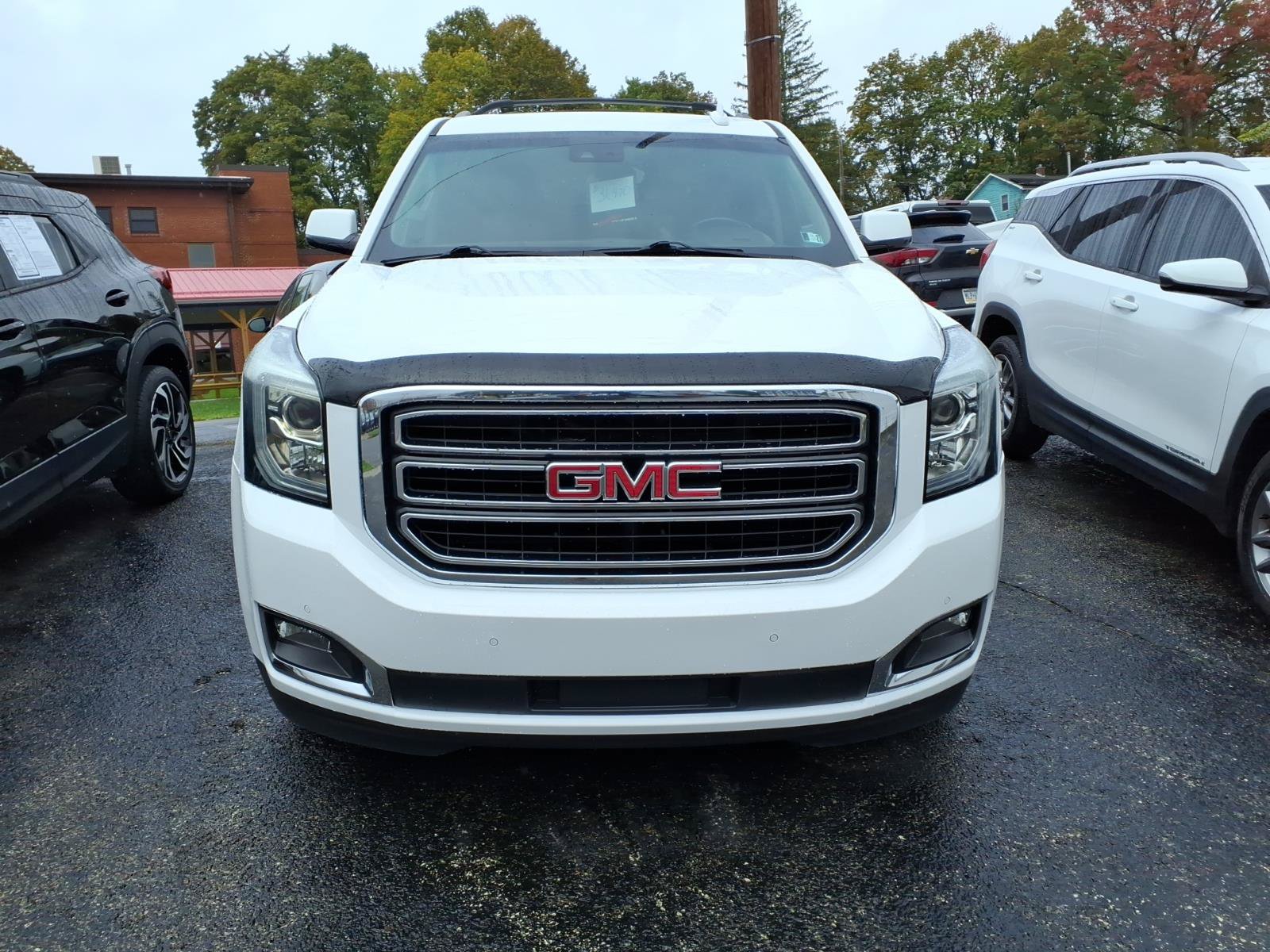 Certified 2020 GMC Yukon SLT w/ Open Road Package AWD/4WD image 3