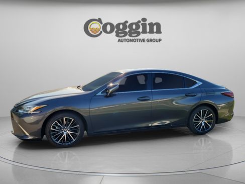 Used 2023 Lexus ES 350 w/ Premium Package FWD image 3