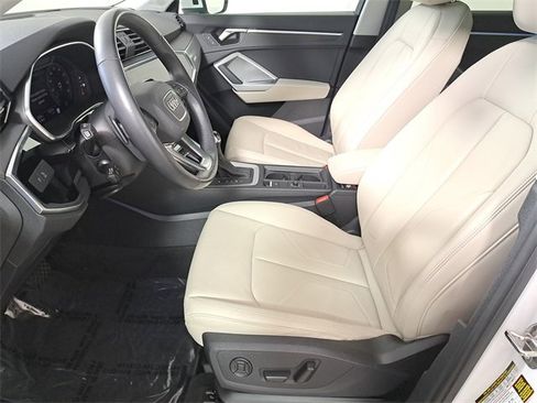 Used 2024 Audi Q3 2.0T Premium Plus image 18