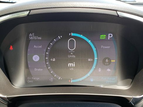 Used 2019 Chevrolet Volt Premier w/ Driver Confidence II Package FWD image 26