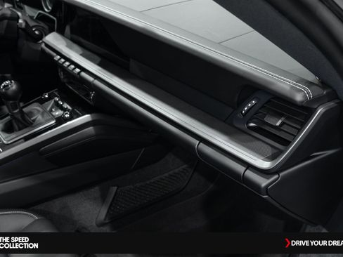 Used 2022 Porsche 911 Carrera S w/ Premium Package image 25