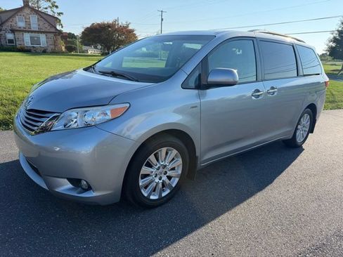 Used 2016 Toyota Sienna XLE Premium AWD/4WD image 1