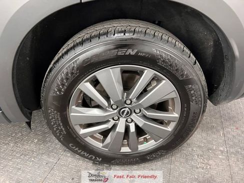 Used 2025 Nissan Pathfinder SV FWD image 24