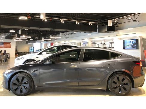 Used 2025 Tesla Model 3 Long Range image 8