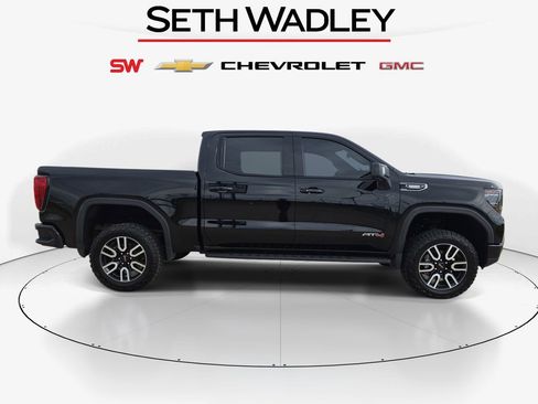 Used 2024 GMC Sierra 1500 AT4 w/ Technology Package AWD/4WD image 8