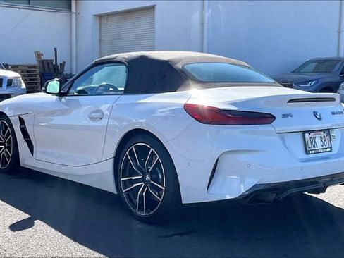 Used 2023 BMW Z4 M40i w/ Premium Package RWD image 10