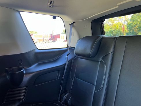 Used 2018 GMC Yukon SLT w/ HD Trailering Package image 25