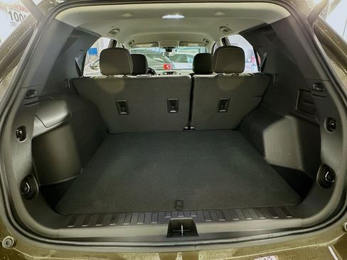 Used 2023 Chevrolet Equinox LT FWD image 27