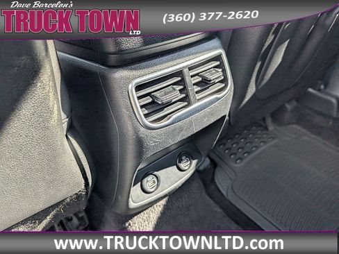 Used 2021 Hyundai Santa Fe SE FWD image 18