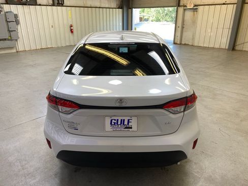 Used 2026 Toyota Corolla LE FWD image 7