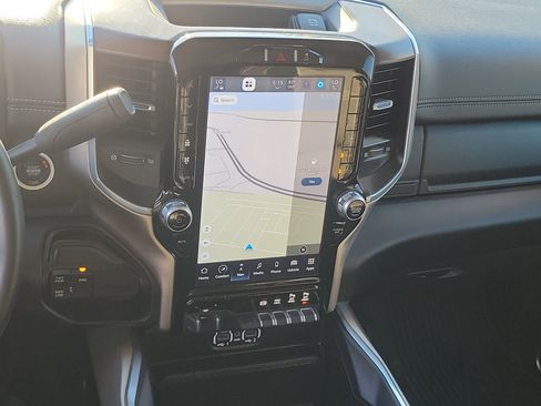 Used 2024 RAM 2500 Laramie image 17