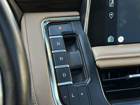 Used 2022 Chevrolet Tahoe Premier image 25