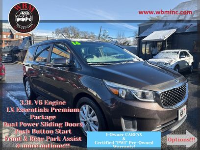 Used 2016 Kia Sedona LX w/ LX Essentials Premium Package