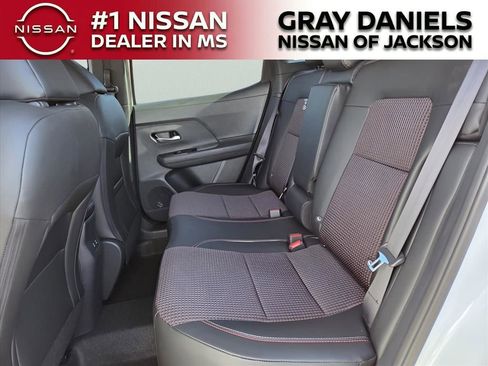 New 2026 Nissan Kicks SR w/ Cold Weather Package image 13